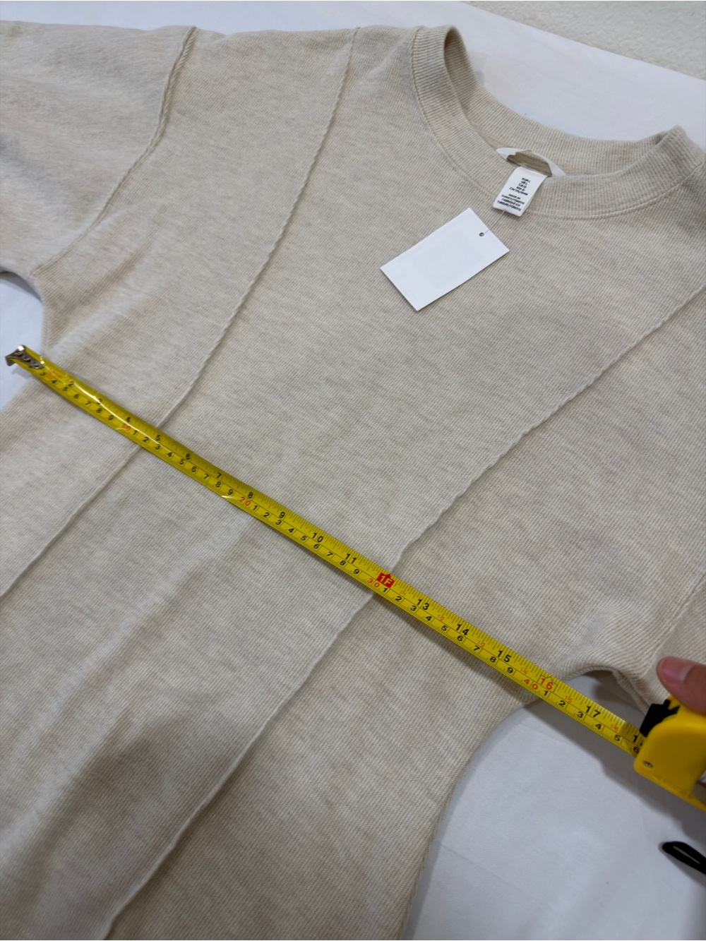 H&M Premium Knit Top NWT Beige Short Sleeve Sweater Size Large Minimalist - Picture 7 of 8